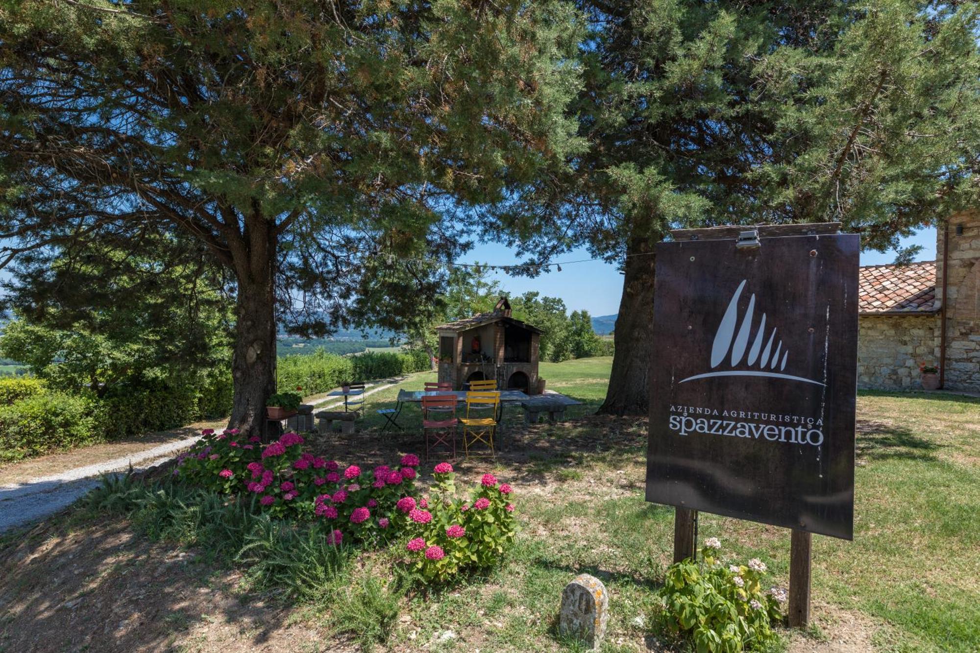 Agriturismo Spazzavento Palazzone Zewnętrze zdjęcie